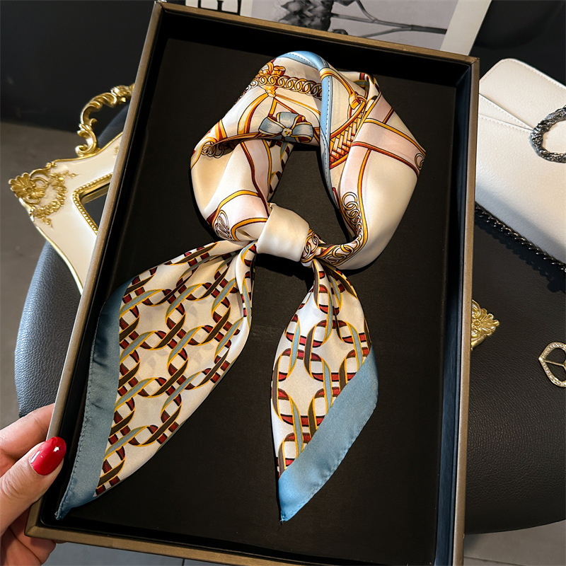 Silk Neck Scarf - Foulard Quadrato di Lusso da Donna