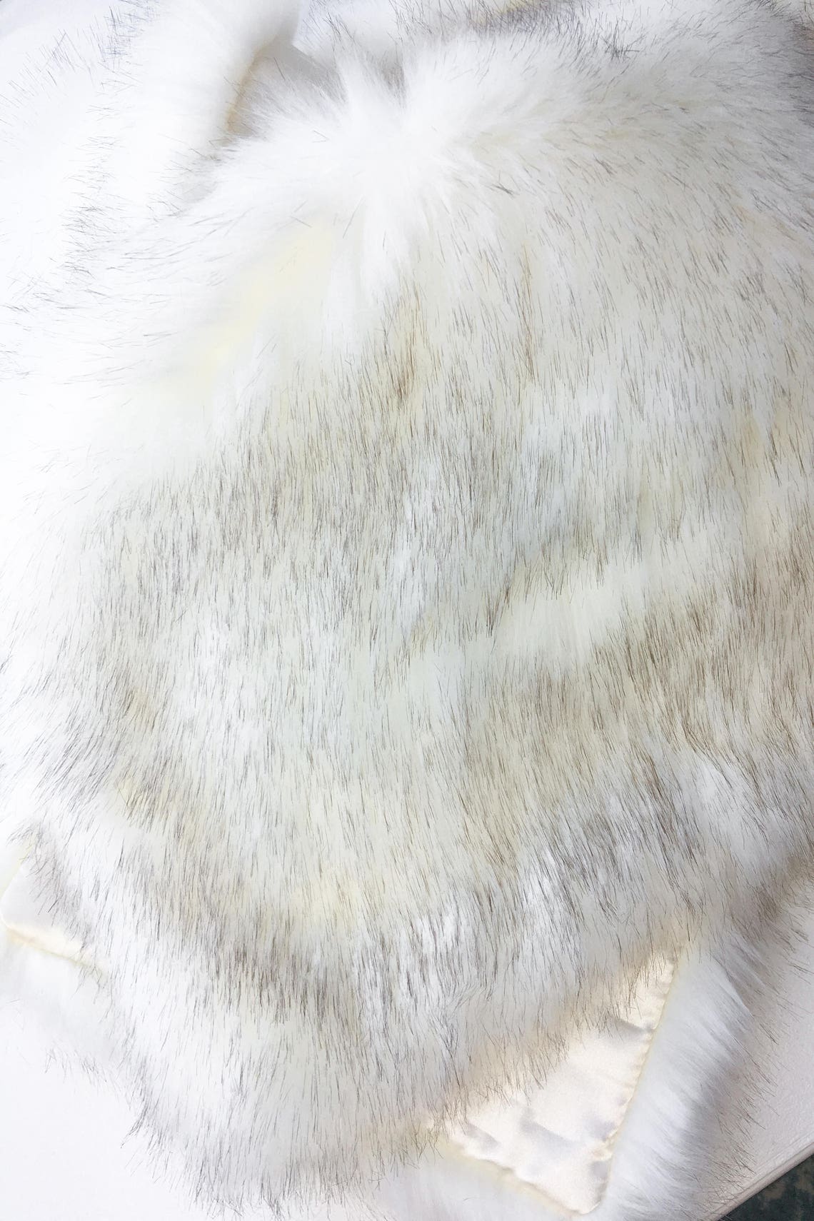 Avorio con punte nere faux fur - Stole Wedding Shawl recensione e prezzo