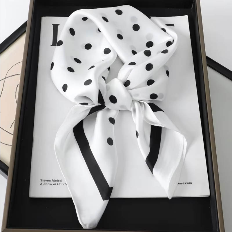 Sciarpa di lusso per capelli d - Silk Neck Scarf recensione e prezzo