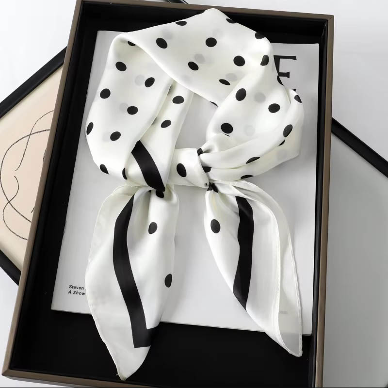 Sciarpa di lusso per capelli d - Silk Neck Scarf recensione e prezzo
