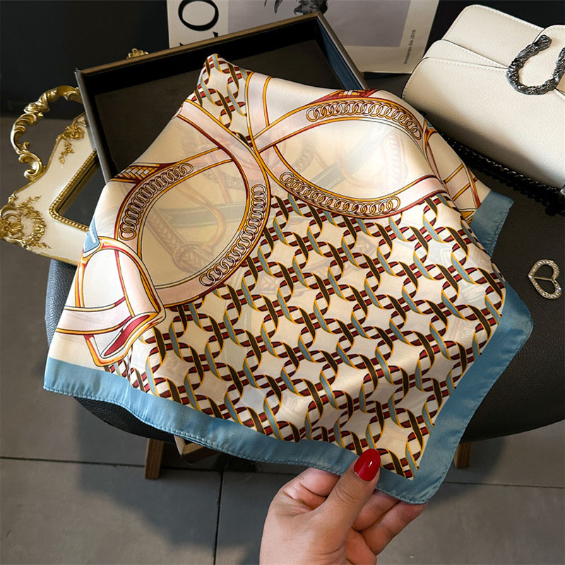 Foulard Quadrato di Lusso da D - Silk Neck Scarf recensione e prezzo