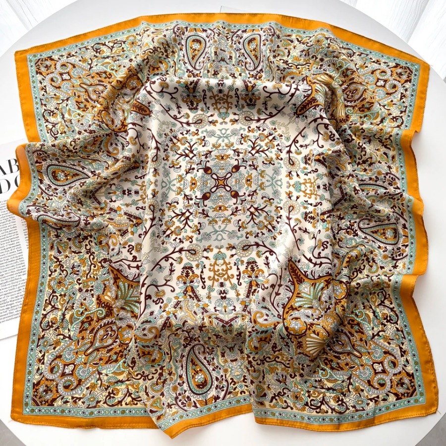 Sciarpa Quadrata in Seta 2025  - Bandana Cotton recensione e prezzo
