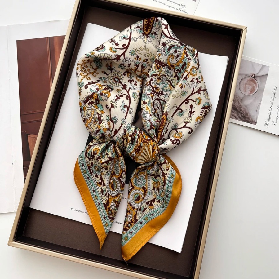 Sciarpa Quadrata in Seta 2025  - Bandana Cotton recensione e prezzo