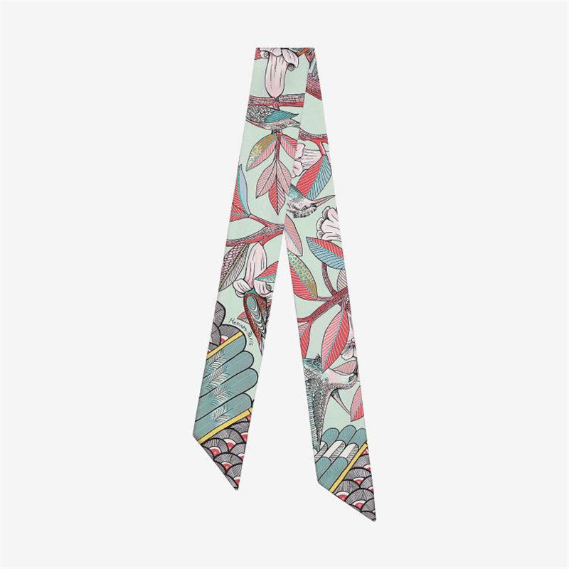 Marchio di lusso colibrì stamp - Silk Neck Scarf recensione e prezzo