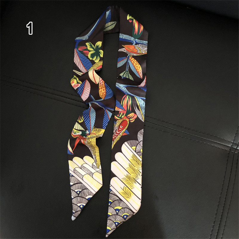 Marchio di lusso colibrì stamp - Silk Neck Scarf recensione e prezzo